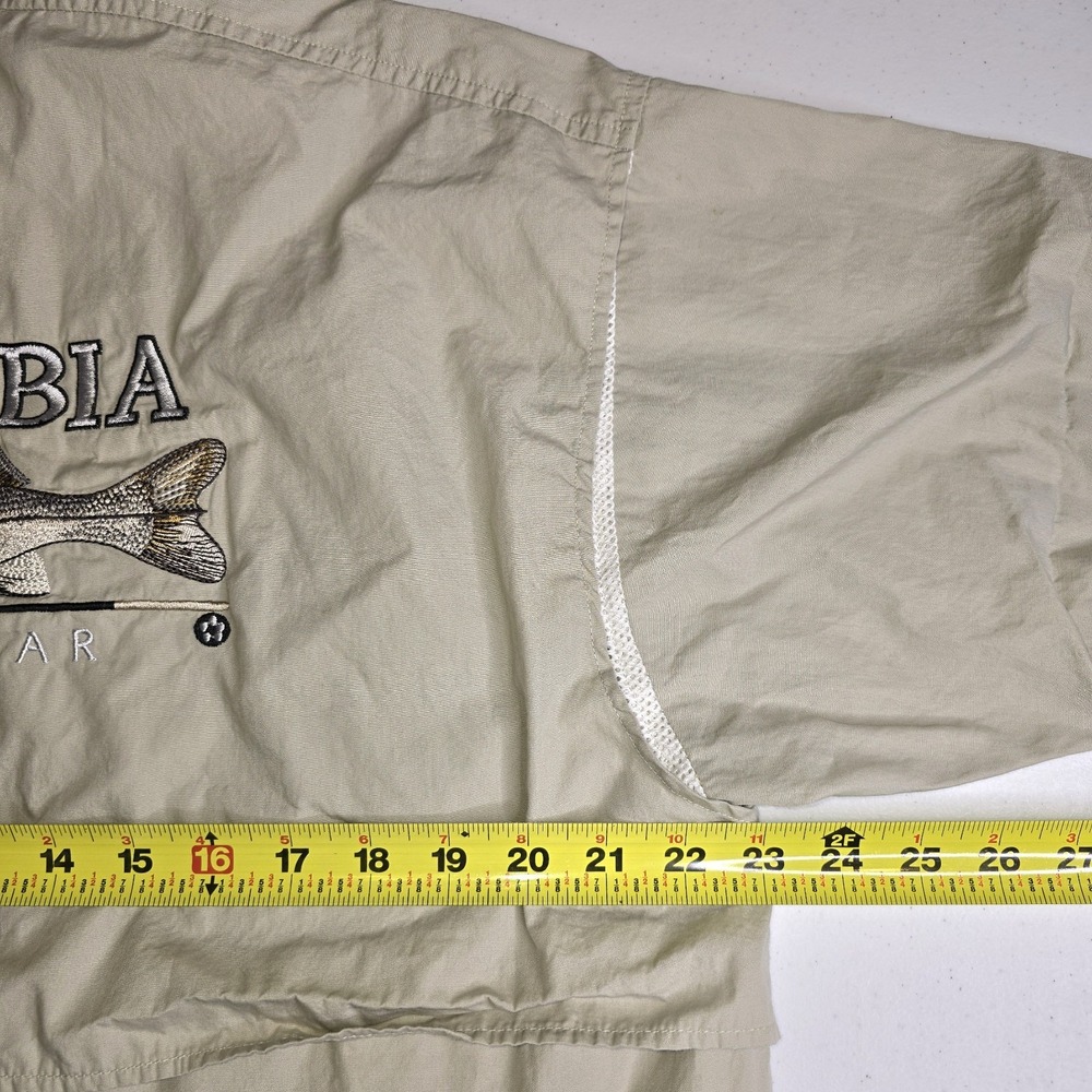 COLUMBIA PFG Men's Medium Khacki Beige Short Sleeve Fishing Shirt Vented -1109 - Picture 7 of 7
